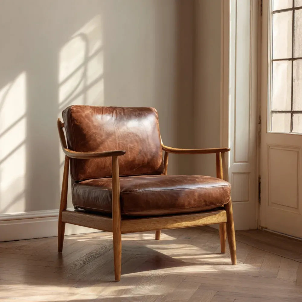Leather Armchair with Oak Frame - 70x75x75 cm - Brown - Mid-Century Modern Design